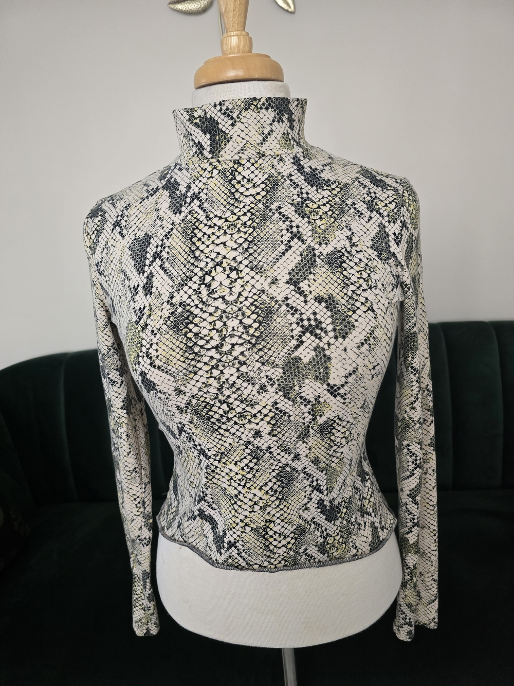 Guess Snake-Print Turtleneck Top in White and Green Soft Viscose Size M